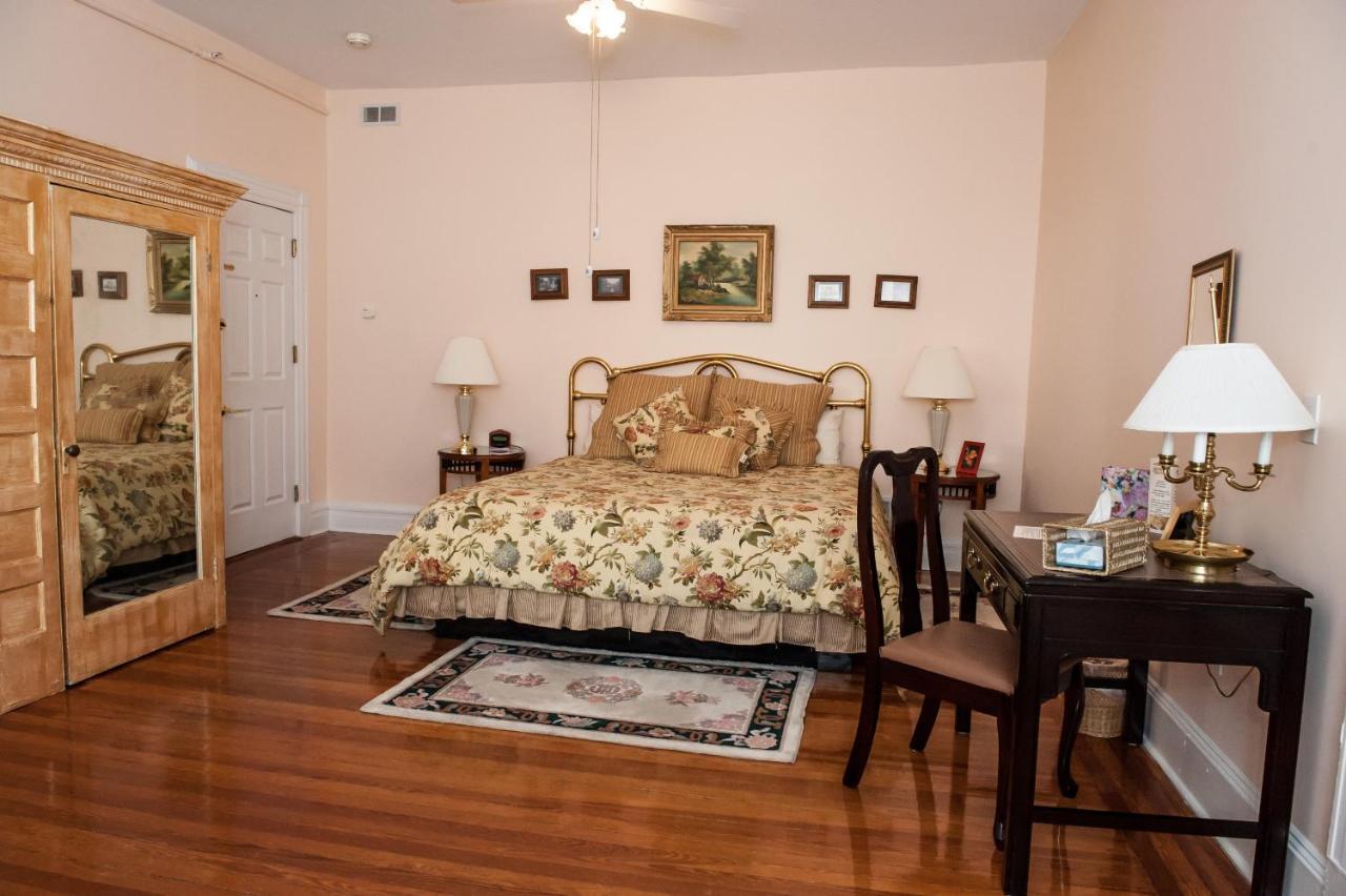 Cedars & Beeches Bed & Breakfast Long Branch Exterior foto